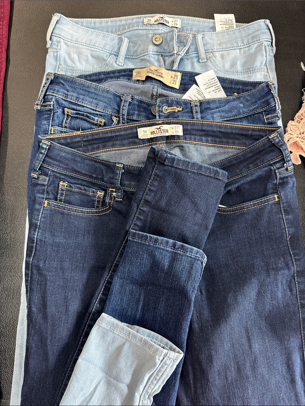 Hollister Women’s Light to Dark Blue Skinny Jeans Set